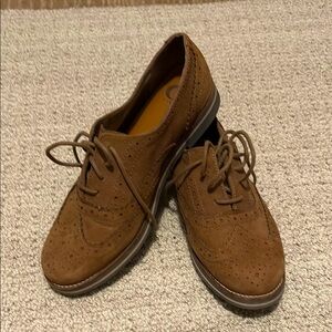 Gianni Bini Brown womens Brogue Shoes